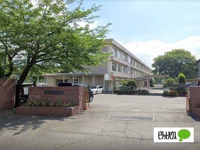 小学校　富士宮市立富士見小学校（小学校）まで1463m