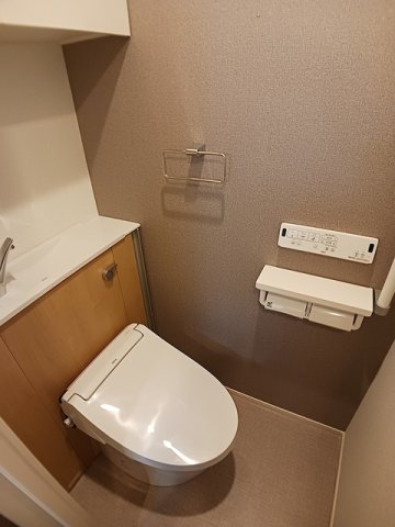 トイレ　トイレもきれいです