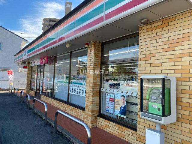 コンビニ　セブンイレブン 名古屋瀬古店（コンビニ）まで580m