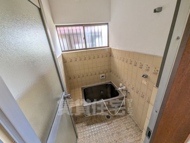 郡戸建ての風呂写真