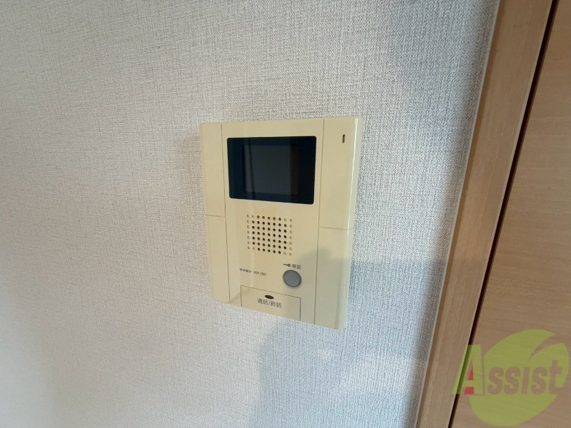 セキュリティ　カメラ付きインターホンです、安心して暮らせます。