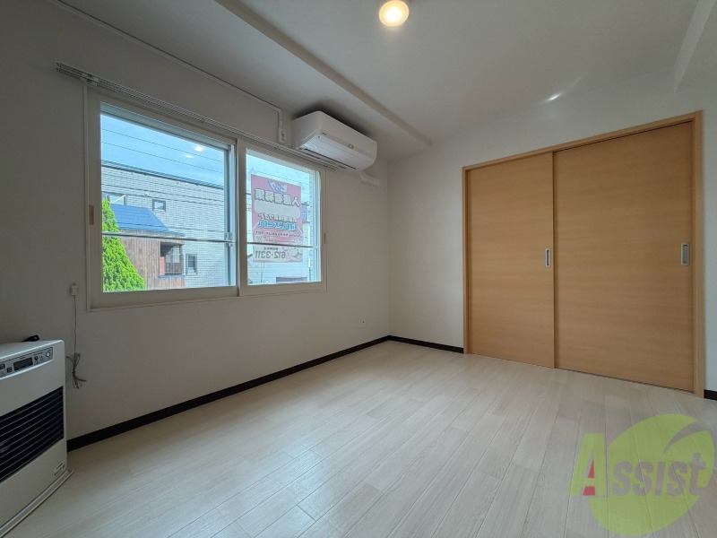 居室・リビング　広くてキレイなお部屋が広がっていて、充実した生活が送れそう。