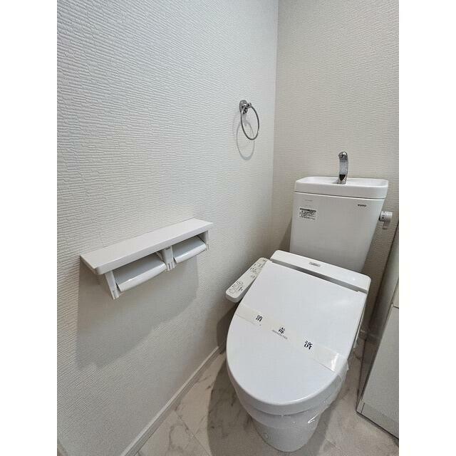 トイレ　温水洗浄便座あり※同タイプ別部屋写真