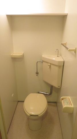 トイレ　シンプルで使いやすいトイレです