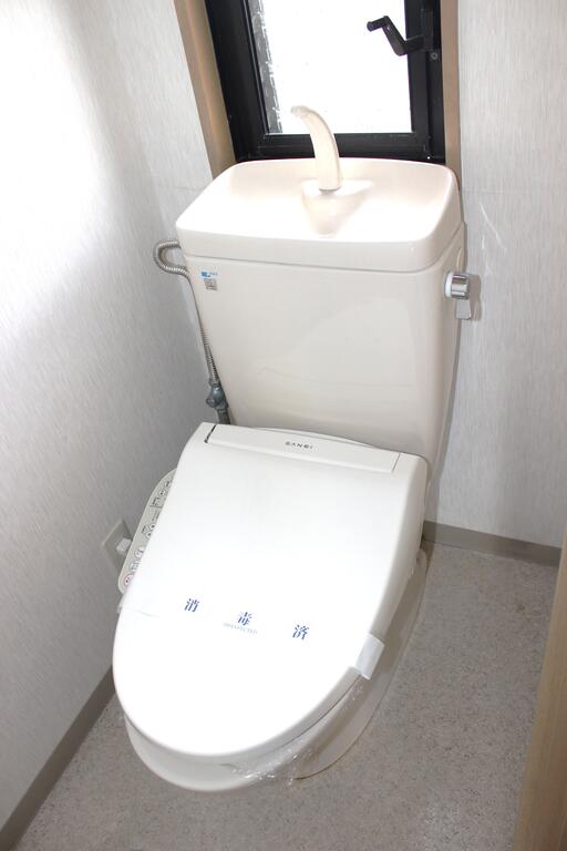 トイレ　シャワートイレ