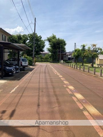 その他　前面道路（その他）まで0m
