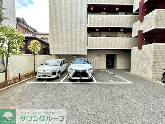 駐車場　駐車場