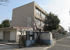 中学校　西宮市立今津中学校（中学校）まで1087m