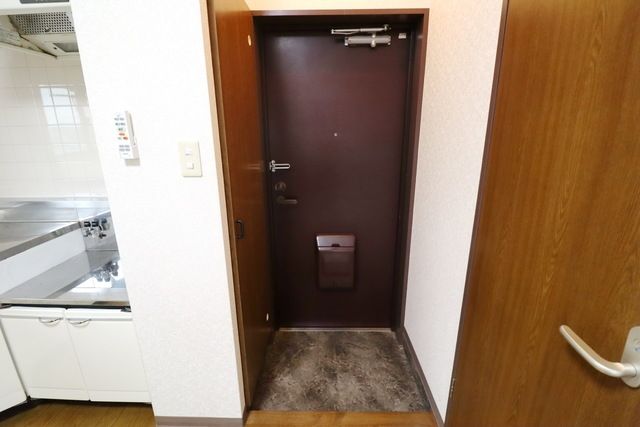玄関　★お問い合わせはタウンハウジングまで★