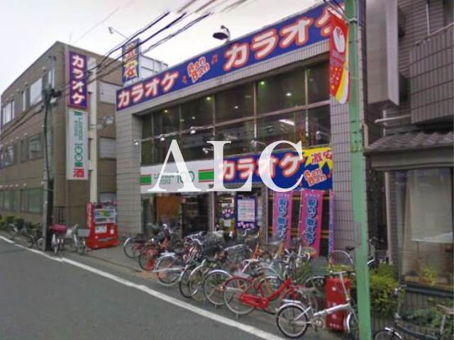 コンビニ　ローソンストア100練馬春日町店（コンビニ）まで127m