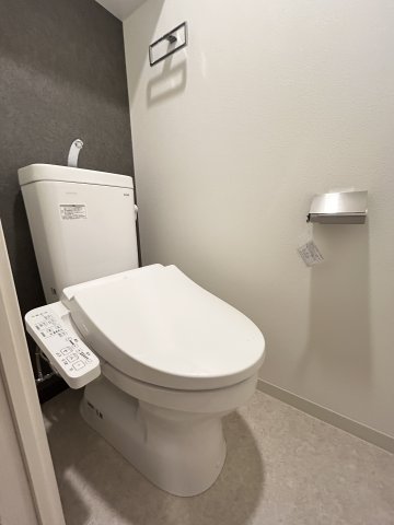 Alivis神戸駅前のトイレ写真