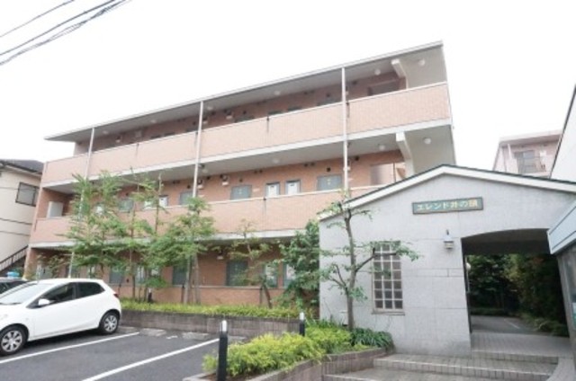 建物外観　丈夫で安心の鉄筋コンクリート造マンションです☆