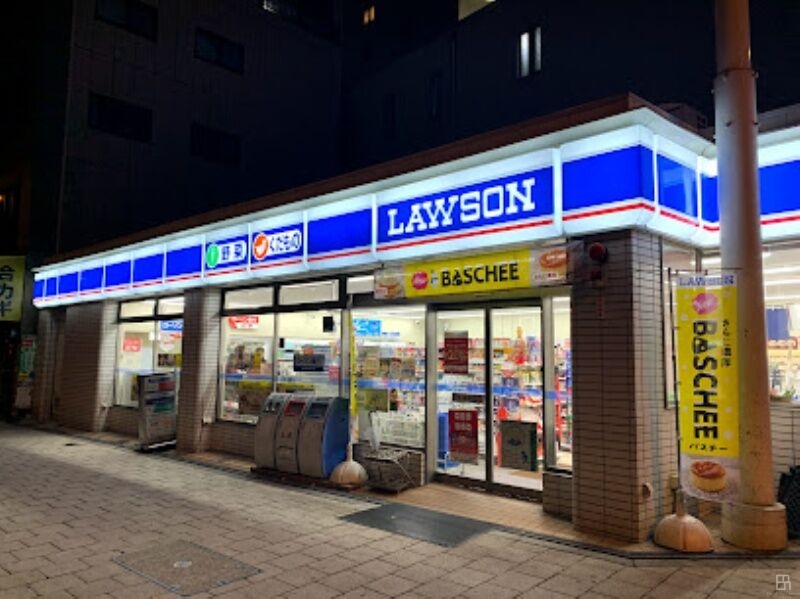 コンビニ　ローソン和泉町店（コンビニ）まで82m