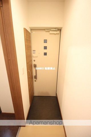 ＪＲ札沼線 八軒駅 徒歩8分 3階建 築16年の玄関写真