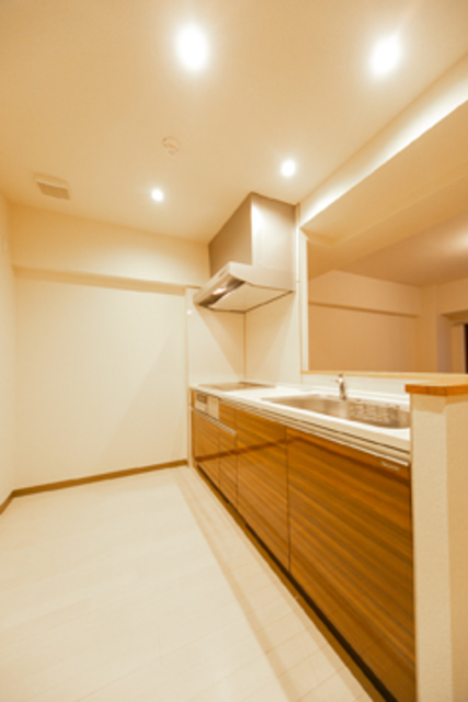 キッチン　※写真は同タイプ住戸です。