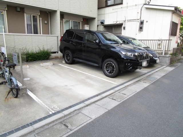 駐車場　駐車場（要空き確認）