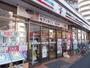コンビニ　セブンイレブン西早稲田1丁目店（コンビニ）まで18m