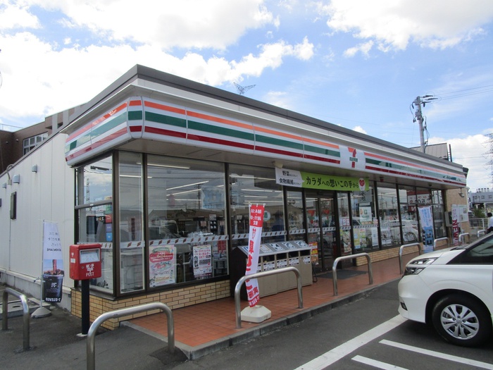 コンビニ　セブンイレブン　多賀城町前店（コンビニ）まで443m