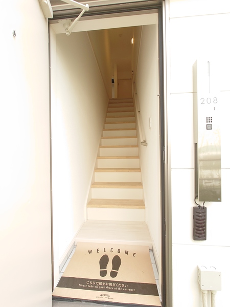 玄関　１階玄関