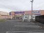 ドラックストア　マルエドラッグ渋川子持店（ドラッグストア）まで300m