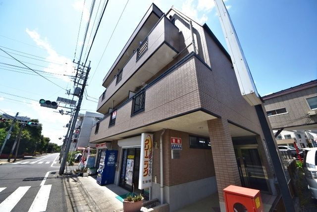 建物外観　★陽当たりの良さも写真で伝わりますよね★