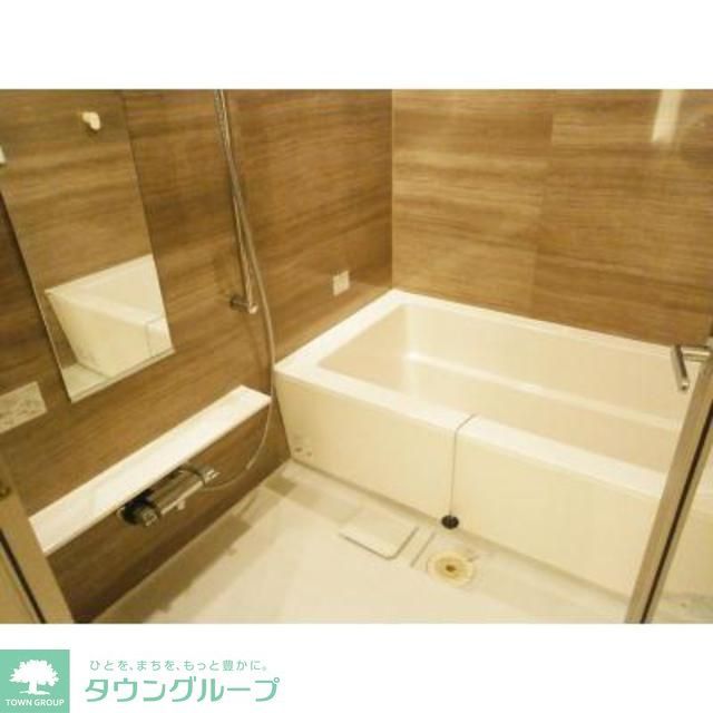 バス・シャワールーム　※写真は同タイプ住戸です。