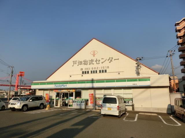 コンビニ　ファミリーマート（コンビニ）まで370m