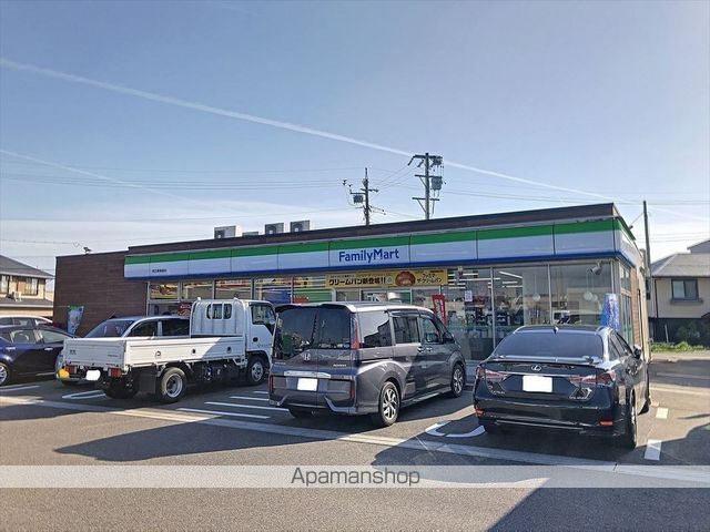 コンビニ　ファミリーマート知立東海道店（コンビニ）まで698m