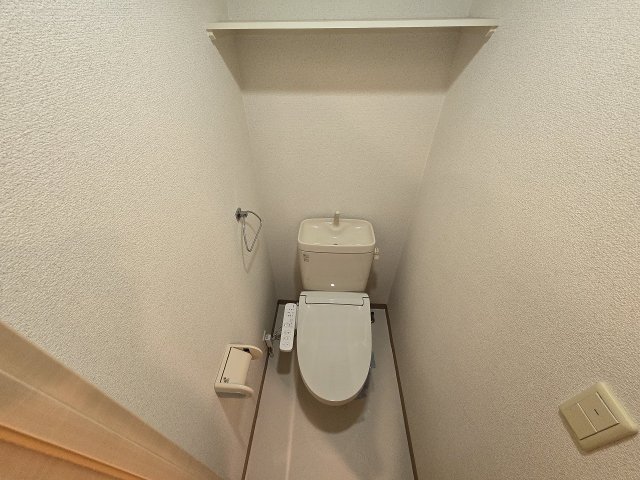 トイレ　清潔感のあるトイレです