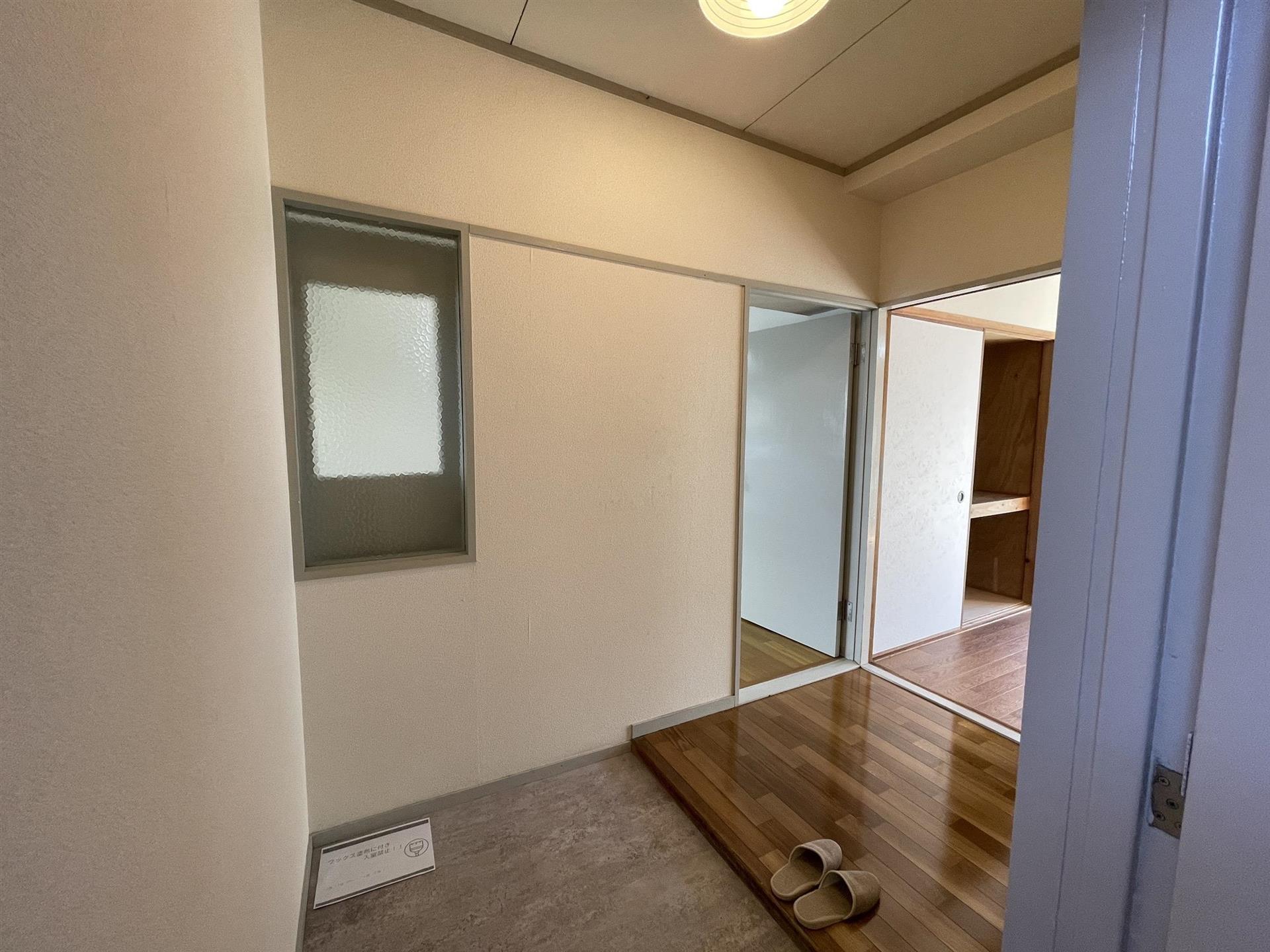壱岐ビルの玄関写真