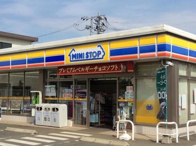 コンビニ　ミニストップ湘南みずき店（コンビニ）まで635m