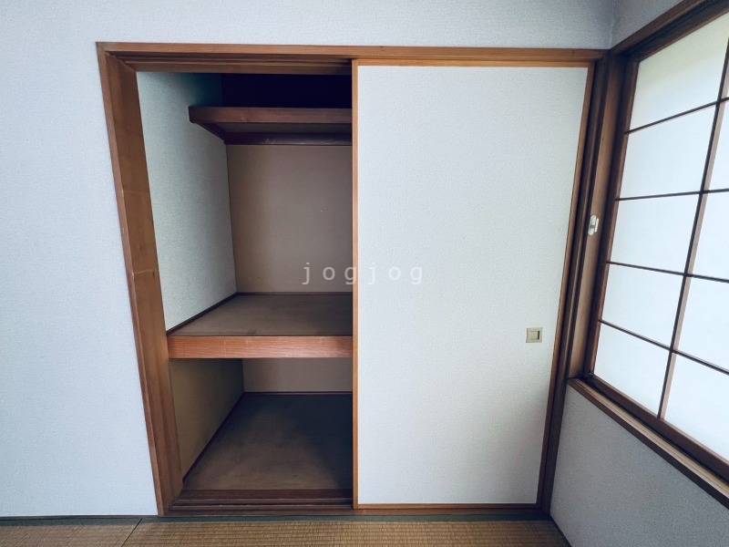 収納　収納が大きく、たくさんものが入ります。