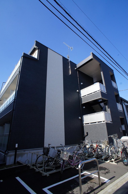 エントランス　建物の内部です