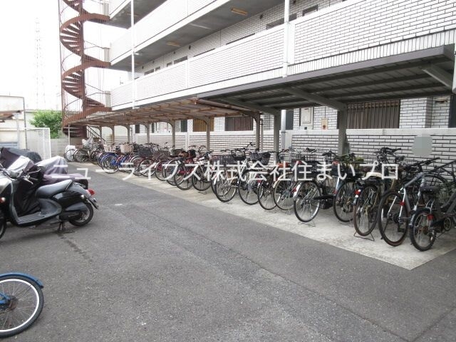 京阪本線 寝屋川市駅 徒歩13分 7階建 築37年の外観写真
