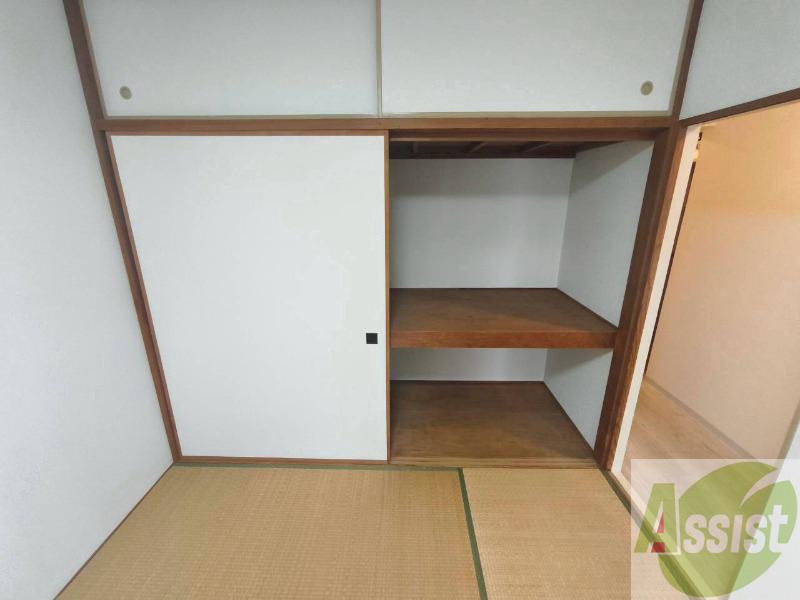 収納　寝室には収納があります。すっきり片づけましょう！