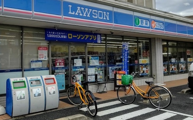 コンビニ　ローソン堺鳳南町5丁店（コンビニ）まで395m