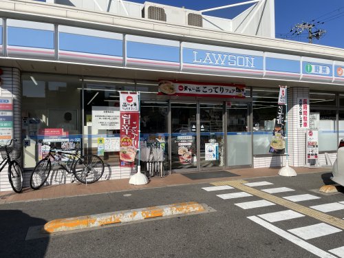 コンビニ　ローソン 新喜多一丁目店（コンビニ）まで373m