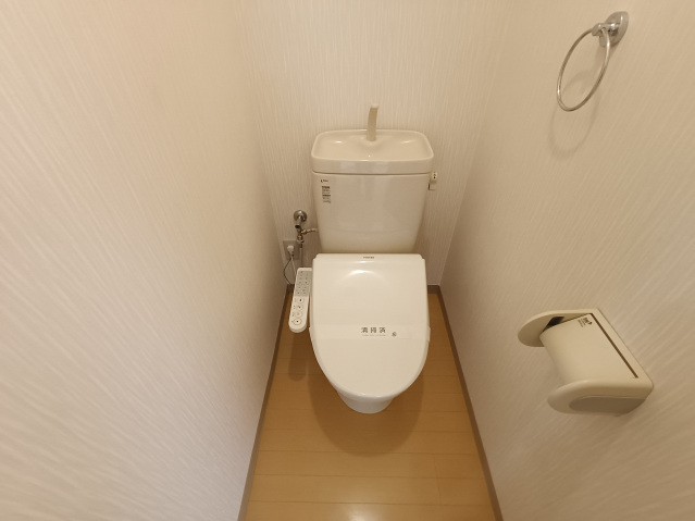 メゾンドゥラフィーヌのトイレ写真