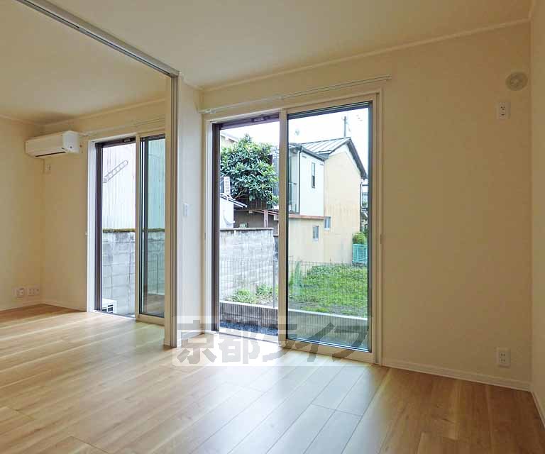 Dwell Kishi Iの居間写真