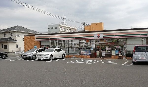 コンビニ　セブンイレブン　小倉井堀4丁目店（コンビニ）まで434m