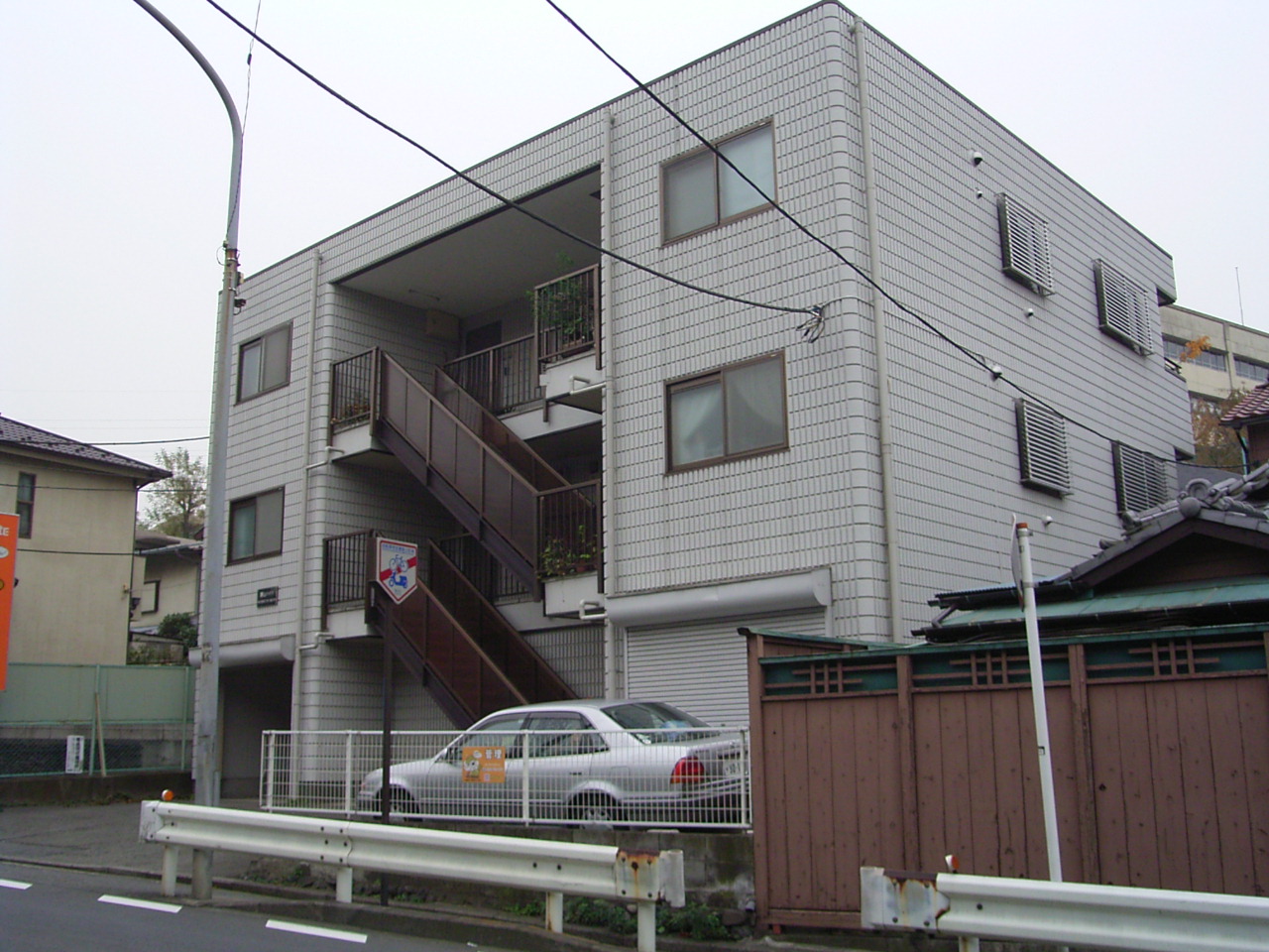 静山ハイツ