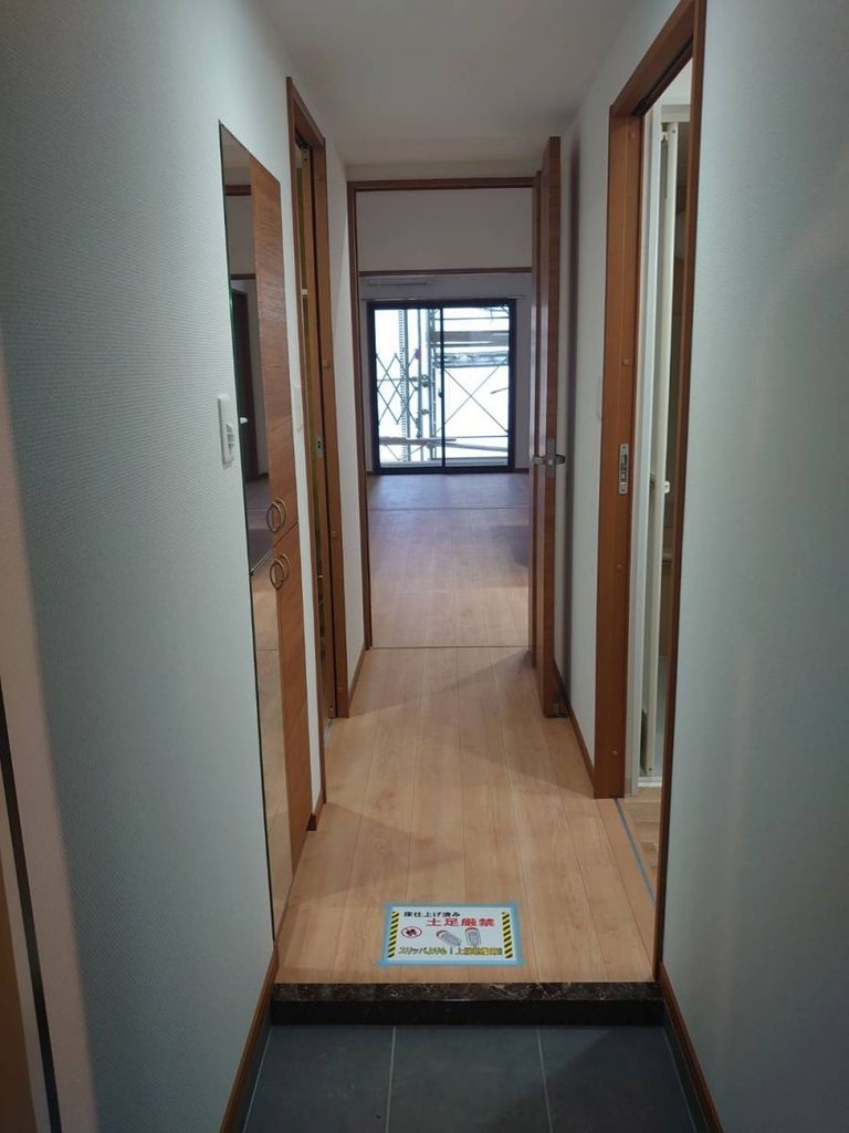 玄関　玄関