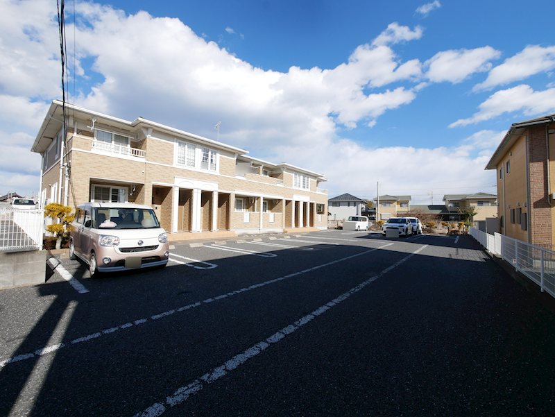 駐車場　敷地内駐車場
