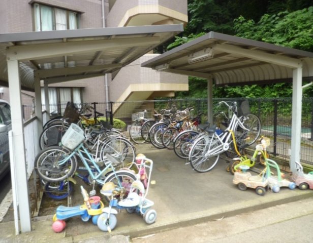 ＪＲ横浜線 長津田駅 徒歩5分 4階建 築36年の外観写真