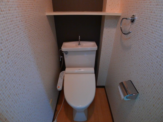 トイレ　写真は308