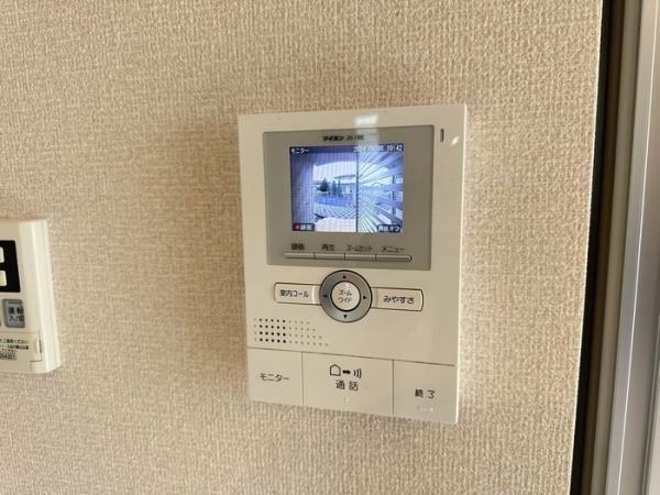 セキュリティ　モニター付きインターホン