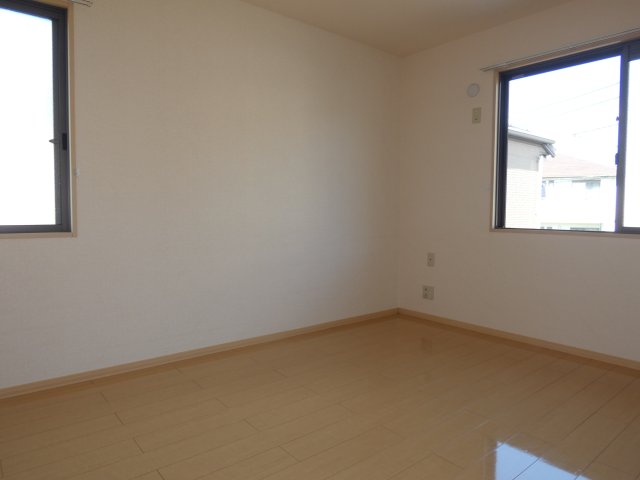 その他部屋・スペース　落ち着いて過ごせるお部屋なので、寝室にいかがでしょうか
