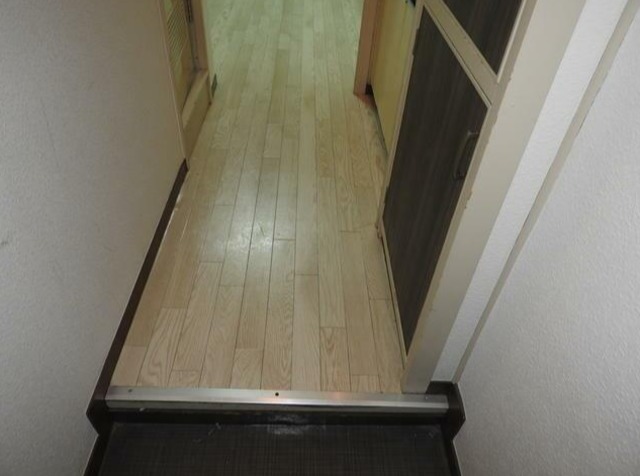 玄関　参考写真