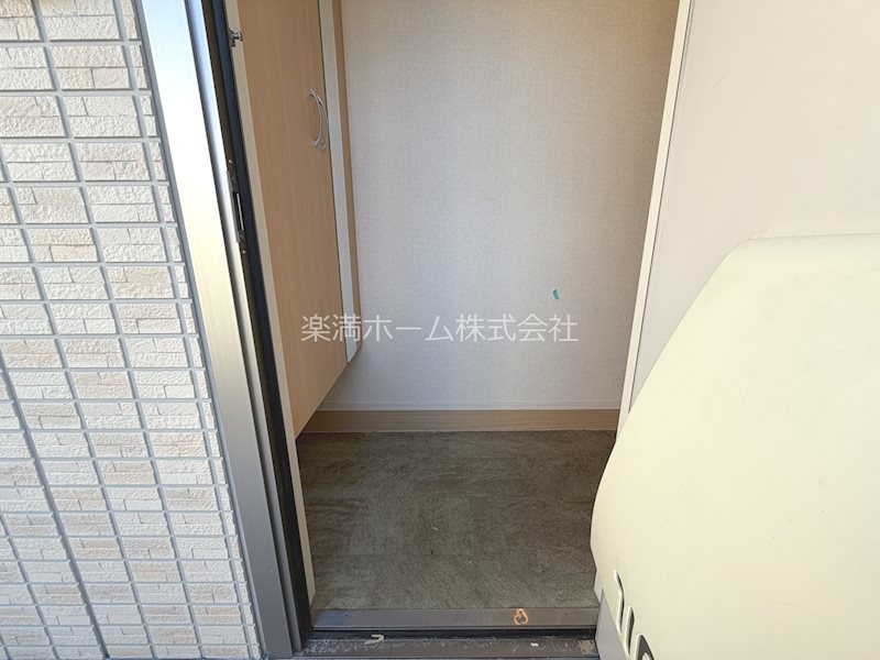 D-room烏丸北大路の玄関写真