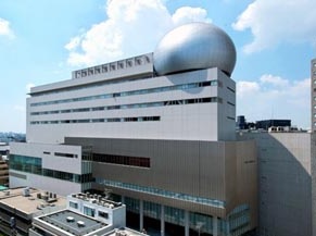 図書館　渋谷区立こもれび大和田図書館（図書館）まで420m